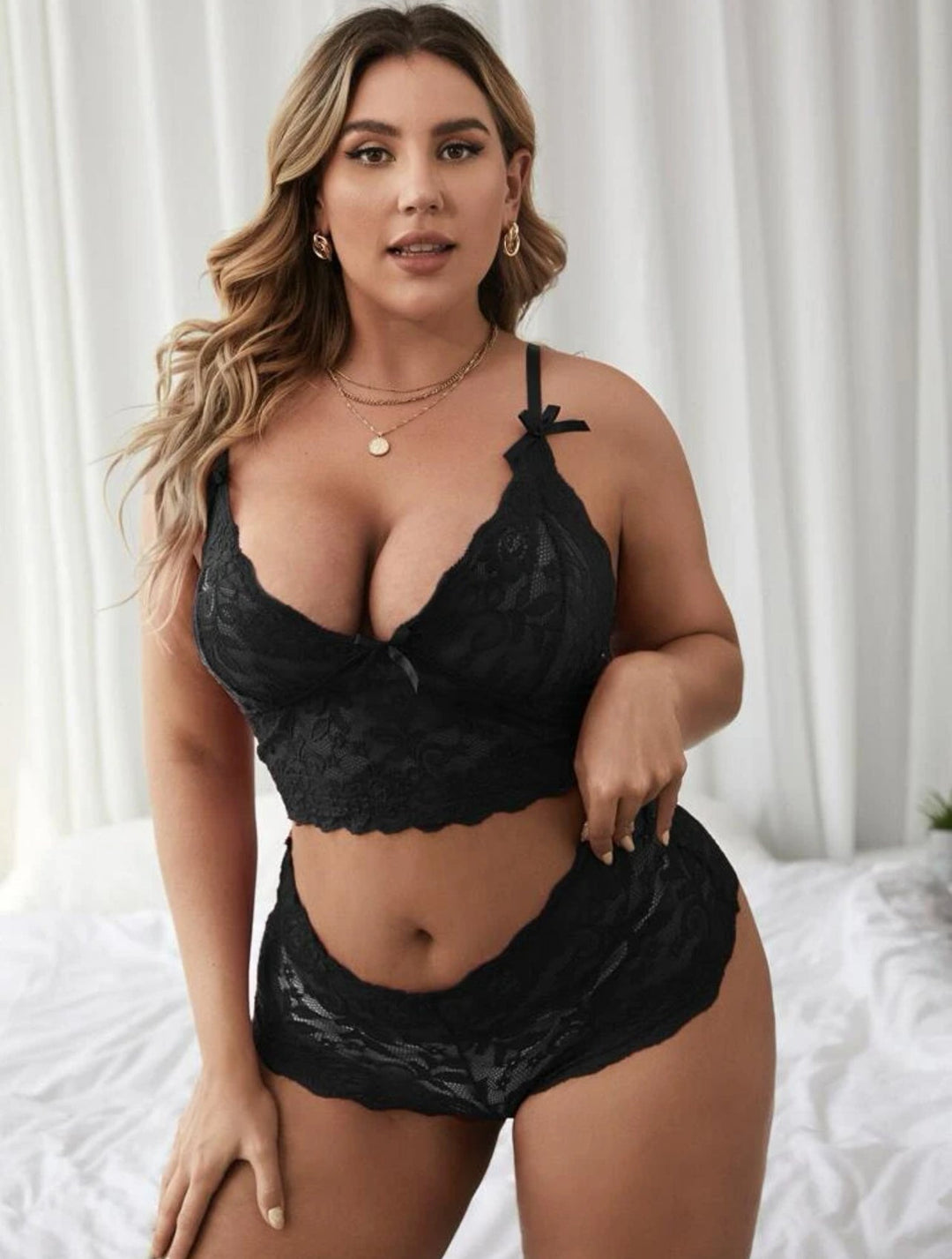 Conjunto curvy de lencería de encaje floral