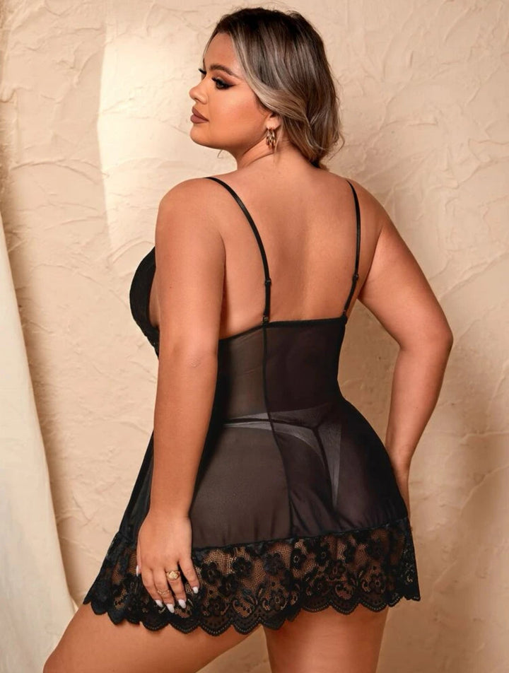 Picardías curvy de encaje y tul con tanga