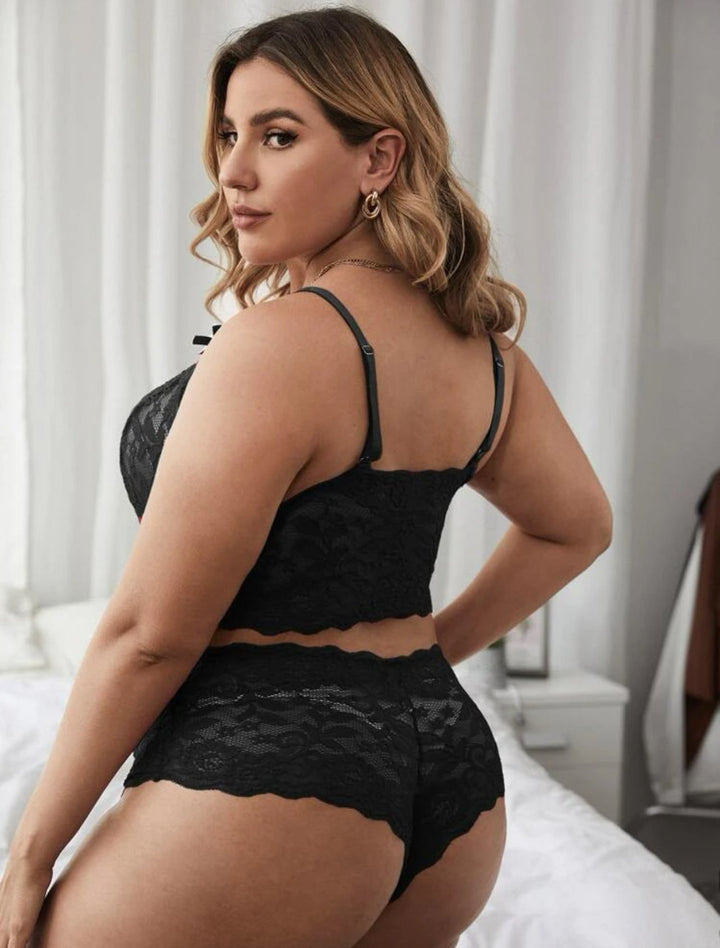 Conjunto curvy de lencería de encaje floral