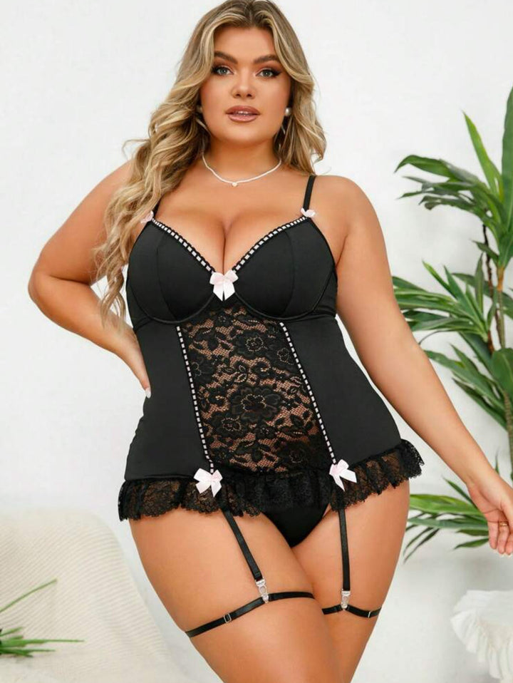 Bustier curvy de encaje con lazo y liguero