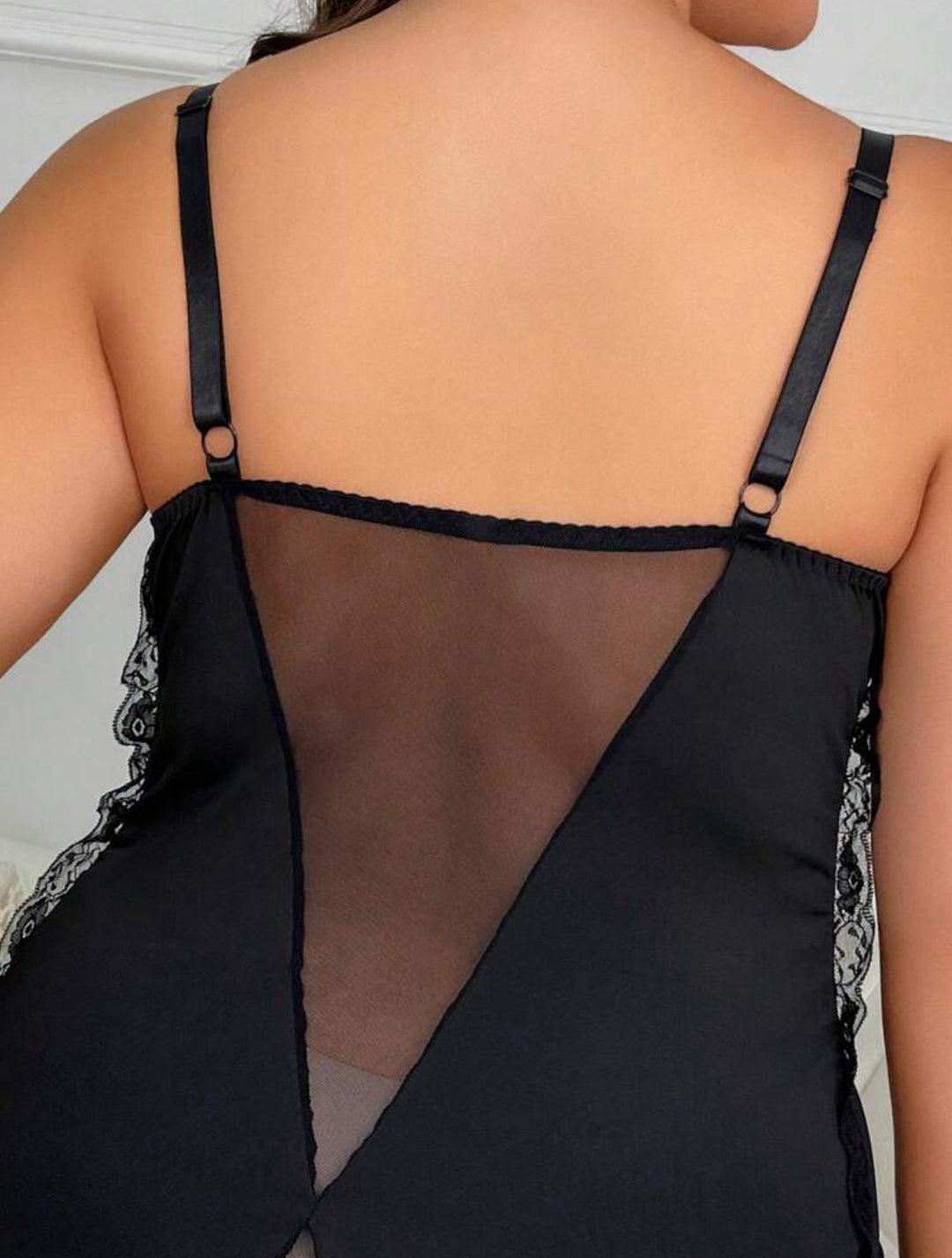 Babydoll curvy de tul plisado y encaje con aros