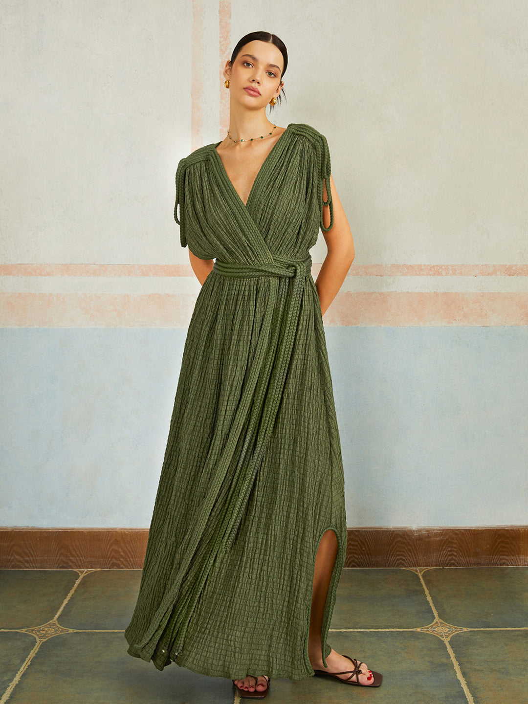 Vestido Largo Casual con Pliegues y Cinturón