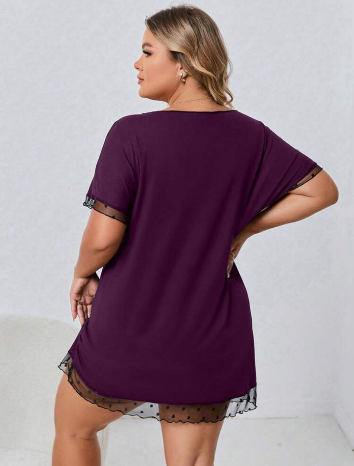 Camisón curvy de tul con mangas murciélago
