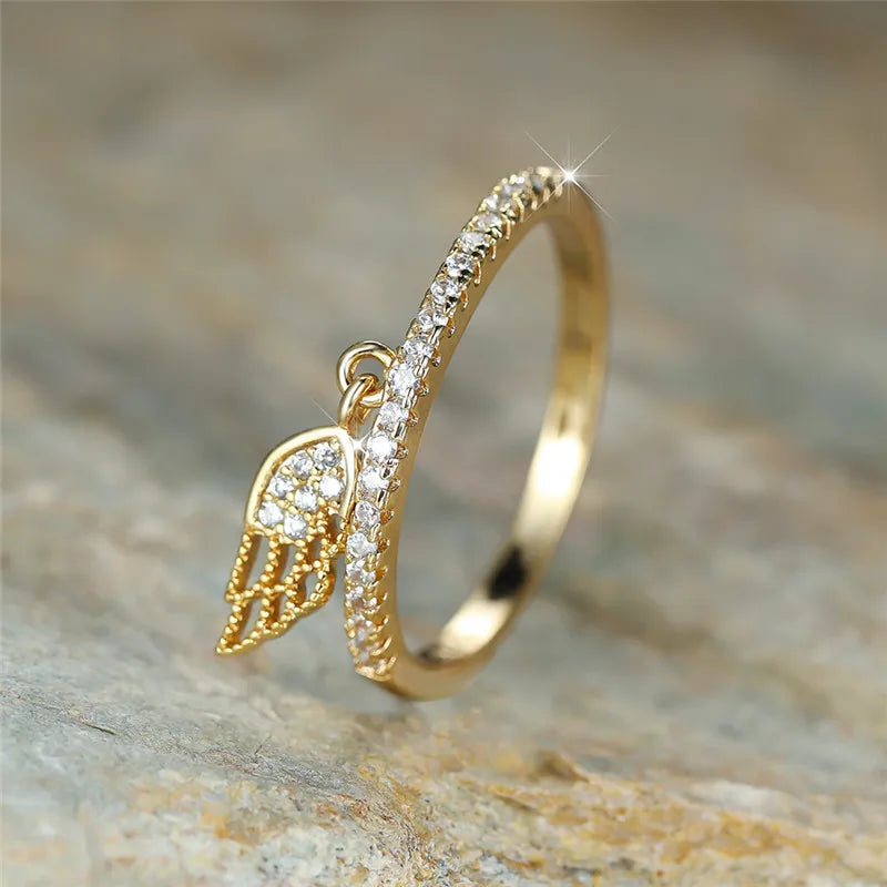 Leuke Vrouwelijke Kristallen Engel Vleugel Hanger Ring Trendy Goud Zilver Kleur Verlovingsring Charme Zirkoon Steen Trouwringen Voor Vrouwen
