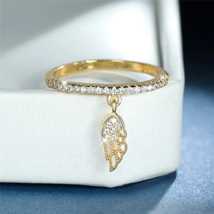 Leuke Vrouwelijke Kristallen Engel Vleugel Hanger Ring Trendy Goud Zilver Kleur Verlovingsring Charme Zirkoon Steen Trouwringen Voor Vrouwen