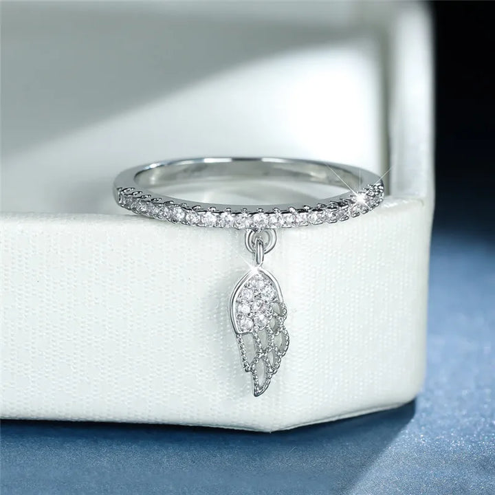 Leuke Vrouwelijke Kristallen Engel Vleugel Hanger Ring Trendy Goud Zilver Kleur Verlovingsring Charme Zirkoon Steen Trouwringen Voor Vrouwen