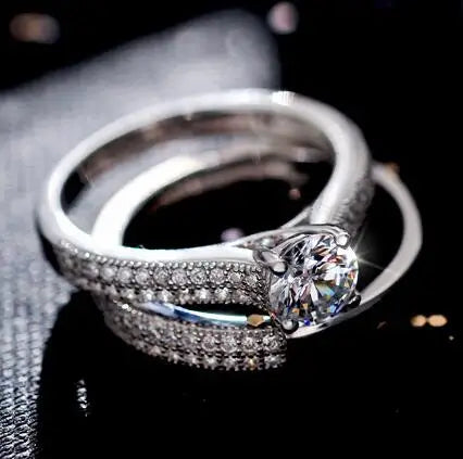 Luxe Vrouwelijke Witte Bruidsring Set Mode Zilveren Kleur Gouden Trouwring Sieraden Belofte Liefde Ronde Verlovingsringen Voor Vrouwen