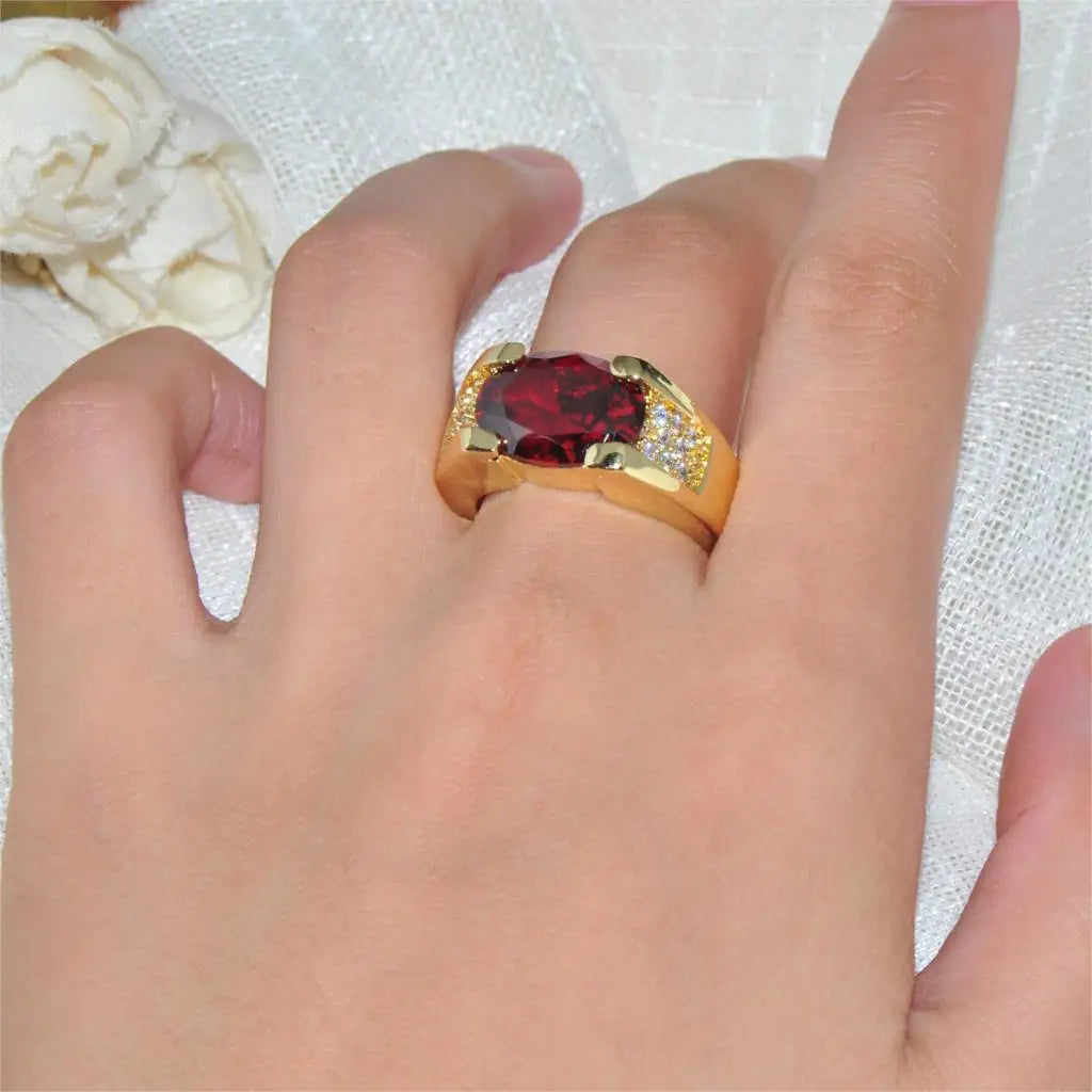 Charm Mannelijke Vrouwelijke Rode Kristalsteen Ring Geel Goud Kleur Dunne Trouwringen Voor Vrouwen Luxe Ovale Zirkoon Verlovingsring