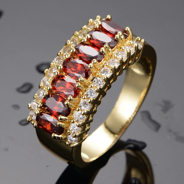 Luxe Vrouwelijke Rode Kristal Steen Ring Charm Grote Gouden Kleur Bruiloft Sieraden Voor Vrouwen Belofte Geometrische Zirkoon Verlovingsringen