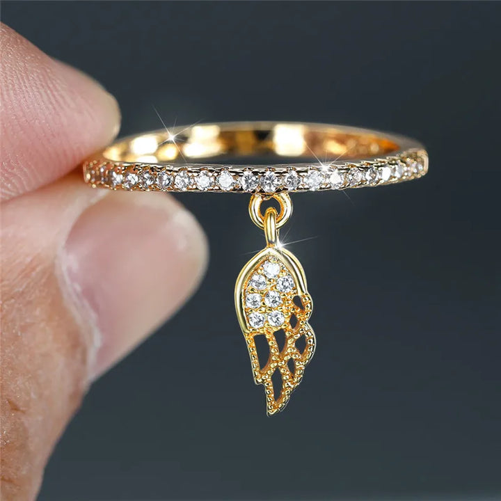 Leuke Vrouwelijke Kristallen Engel Vleugel Hanger Ring Trendy Goud Zilver Kleur Verlovingsring Charme Zirkoon Steen Trouwringen Voor Vrouwen