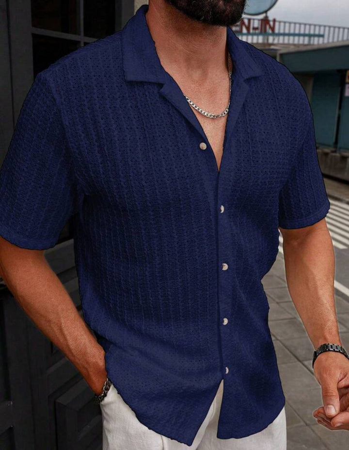 Knitted Short Sleeve Shirt – Slim Shape & Breathable Air
