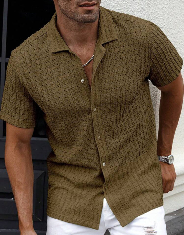 Knitted Short Sleeve Shirt – Slim Shape & Breathable Air