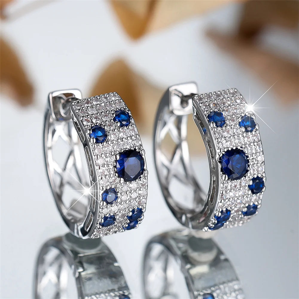 Leuke Vrouwelijke Wit Blauwe Zirkoon Steen Ronde Hoepel Oorbellen Mode Zilveren Kleur Bruiloft Sieraden Voor Vrouwen