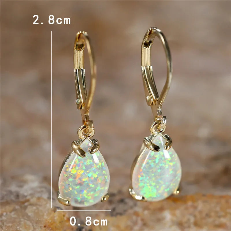 Vrouwelijke Witte Vuur Opaal Steen Klassieke Gouden Kleur Waterdruppel Oorbellen Schattige Bengelen Boho Sieraden Voor Vrouwen