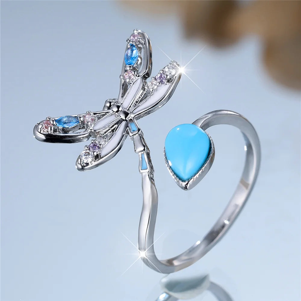 Bedel Vrouwelijke Witte Groene Steen Waterdruppel Libel Verstelbare Open Ring Zilveren Kleur Schattige Bruiloft Sieraden Voor Vrouwen