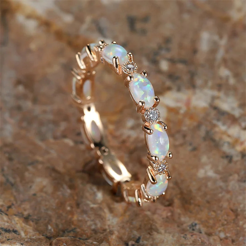 Boho Vrouwelijke Kleine Ovale Stenen Ring Mode Rose Goud Zilver Kleur Trouwringen Voor Vrouwen Blauw Wit Vuur Opaal Verlovingsring