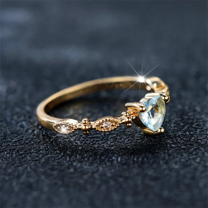 Schattige Vrouwelijke Waterblauwe Zirkoon Stenen Ring Trendy Geel Goud Kleur Hart Verloving Bruid Bruiloft Sieraden Voor Vrouwen