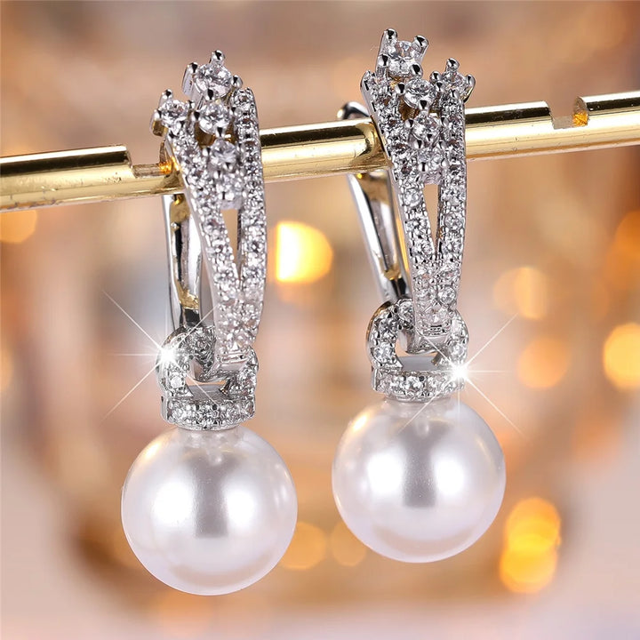 Luxe vrouwelijke witte parel steen hoepel oorbellen mode zilveren kleur bruiloft sieraden voor vrouwen