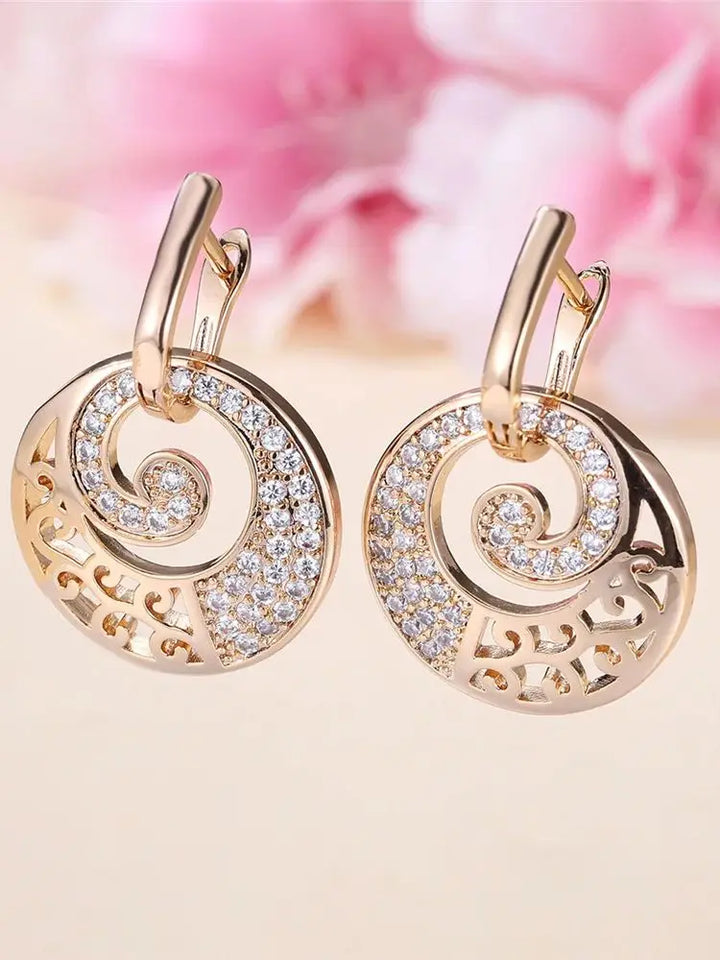 Charme Vrouwelijke Witte Kristallen Zirkoon Steen Ronde Hoepel Oorbellen Goud Kleur Eenvoudige Bruiloft Sieraden Voor Vrouwen