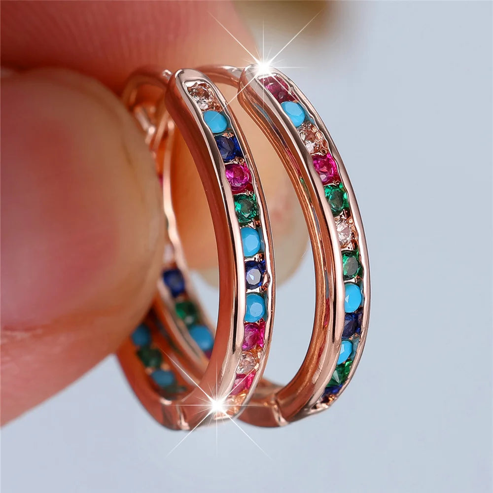 Schattige Vrouwelijke Regenboog Zirkoon Steen Ronde Oorringen Mode Zilveren Kleur Bruiloft Sieraden Voor Vrouwen