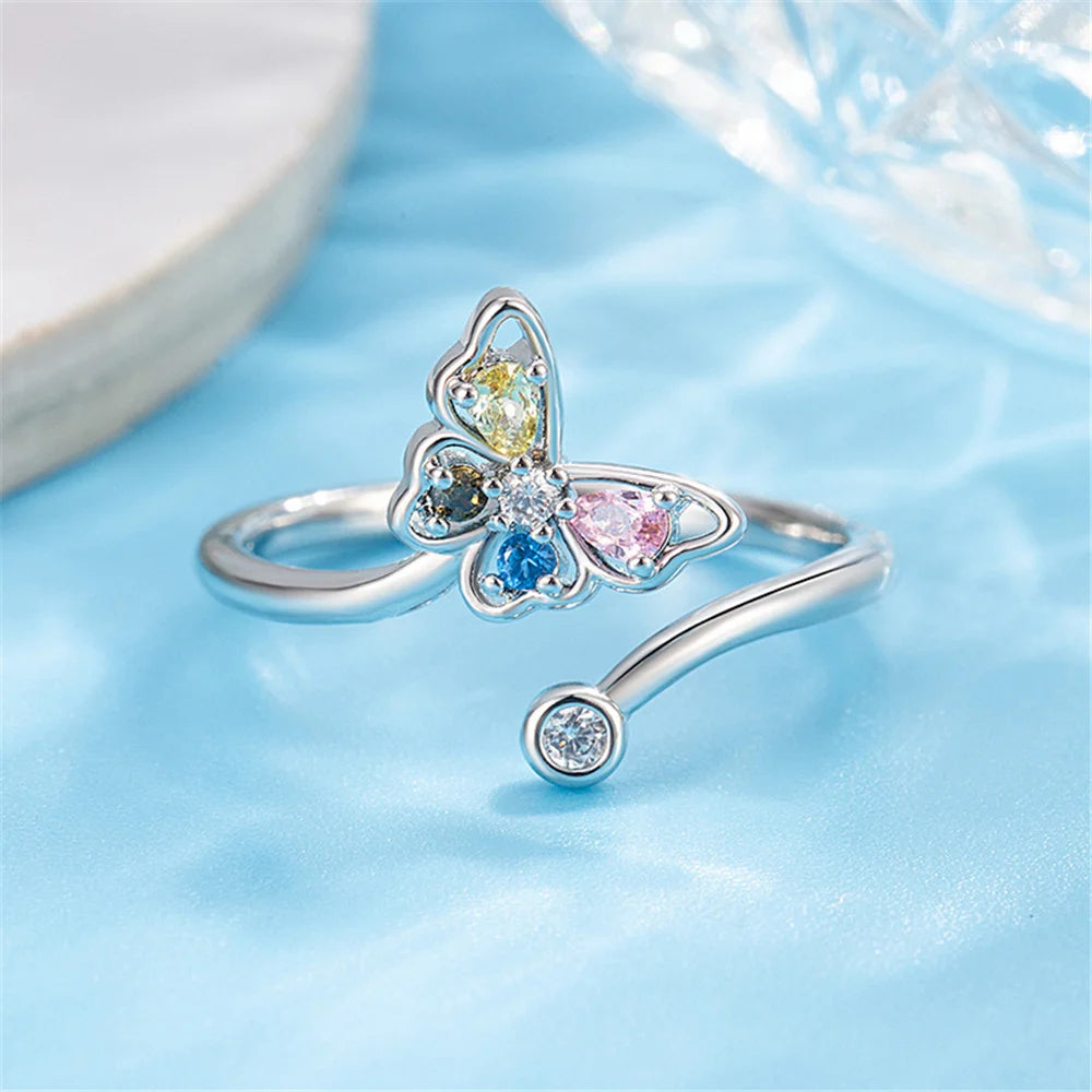 Charme Vrouwelijke Regenboog Kristal Verstelbare Vlinder Open Ring Zilver Kleur Leuke Gift Bruiloft Sieraden Voor Vrouwen