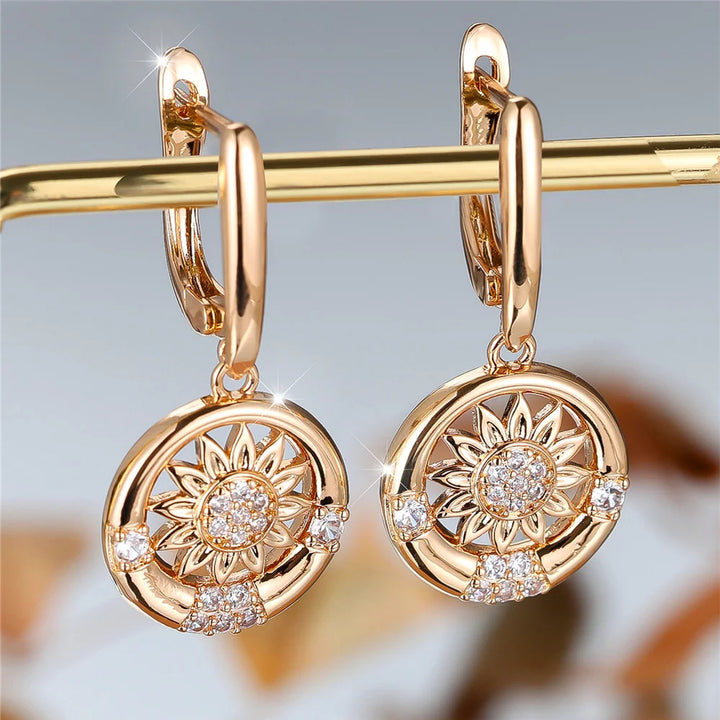 Luxe vrouwelijke witte zirkoon steen zonnebloem hoepel oorbellen mode vrouwelijke gouden kleur bruiloft sieraden voor vrouwen