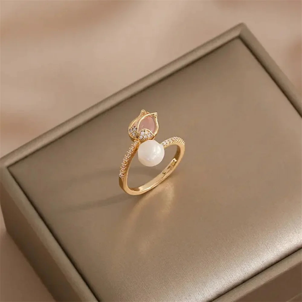 Charme Vrouwelijke Witte Parel Bloem Verstelbare Open Ring Goud Kleur Leuke Gift Bruiloft Sieraden Voor Vrouwen