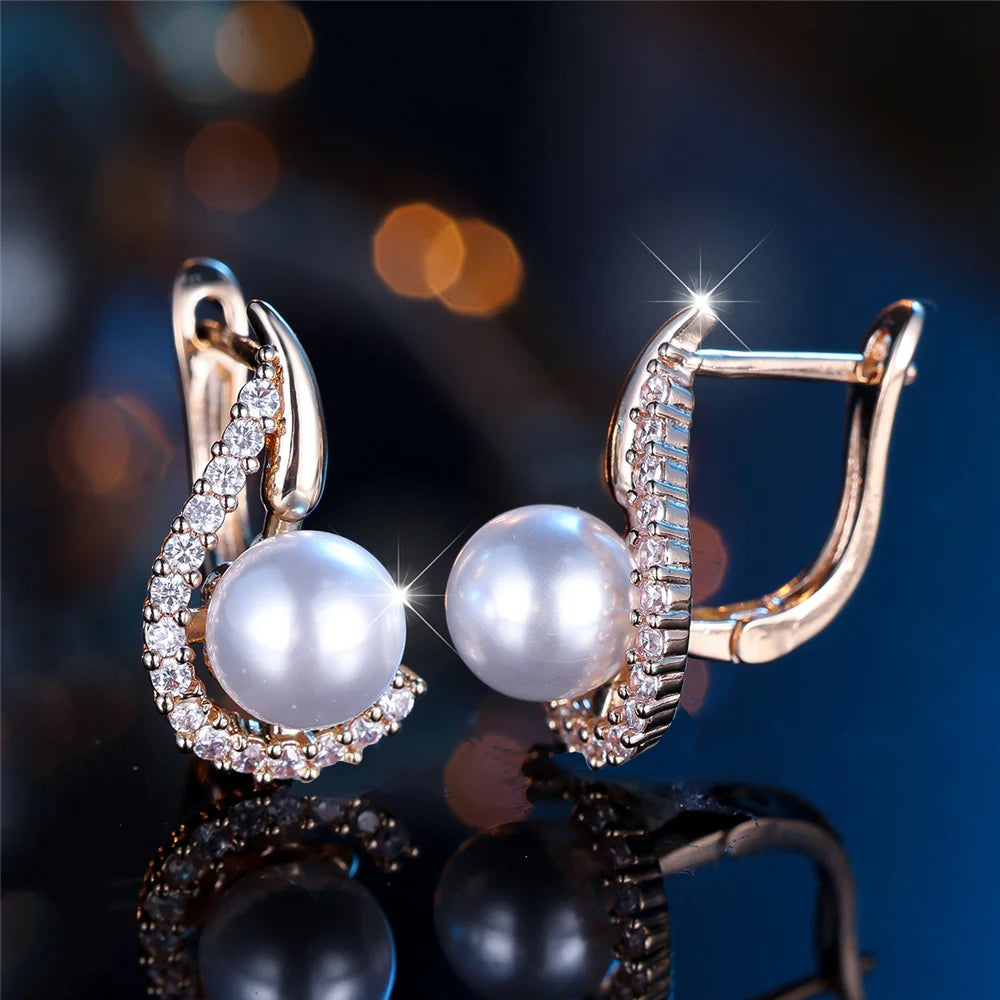 Charme Vrouwelijke Witte Parel Kristal Zirkoon Steen Hoepel Oorbellen Goud Kleur Eenvoudige Bruiloft Sieraden Voor Vrouwen