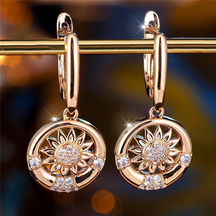 Luxe vrouwelijke witte zirkoon steen zonnebloem hoepel oorbellen mode vrouwelijke gouden kleur bruiloft sieraden voor vrouwen