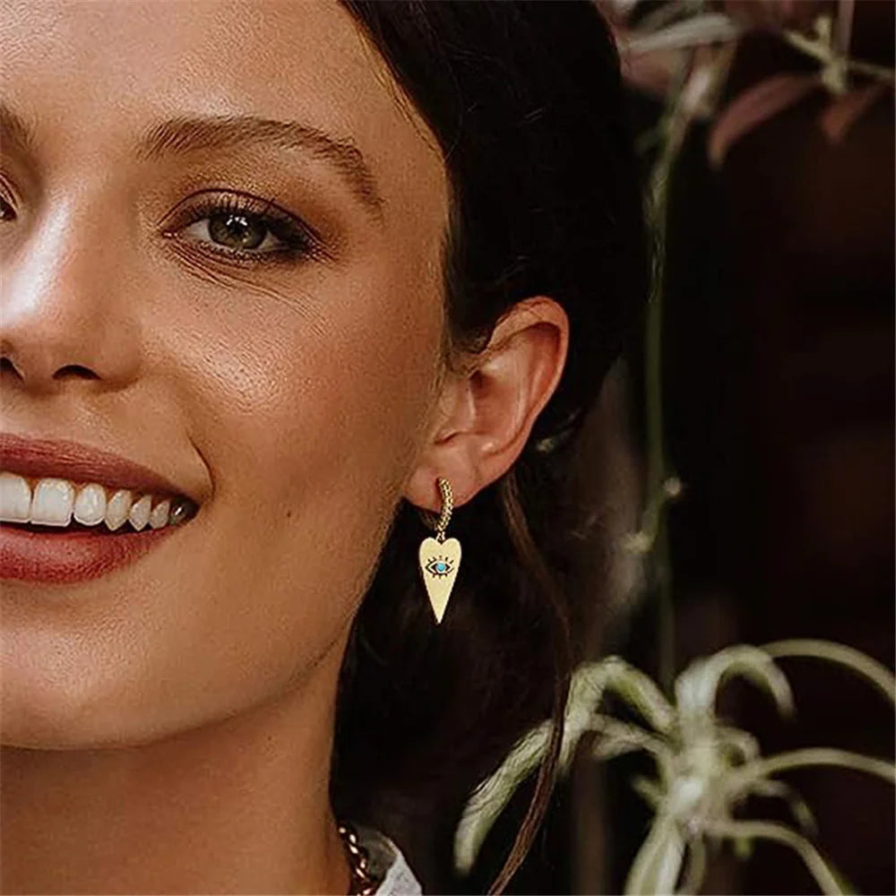 Unieke Vrouwelijke Blauwe Boze Oog Zirkoon Steen Bengelen Oorbellen Sierlijke Gouden Kleur Feestsieraden Voor Vrouwen