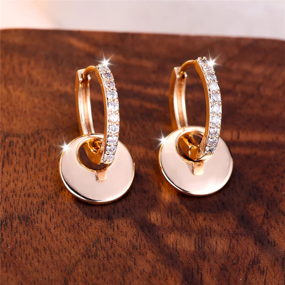Charme Vrouwelijke Witte Kristallen Zirkoon Steen Hoepel Oorbellen Goud Kleur Eenvoudige Bruiloft Sieraden Voor Vrouwen