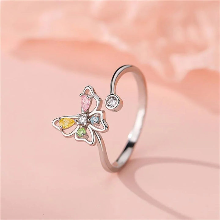 Charme Vrouwelijke Regenboog Kristal Verstelbare Vlinder Open Ring Zilver Kleur Leuke Gift Bruiloft Sieraden Voor Vrouwen