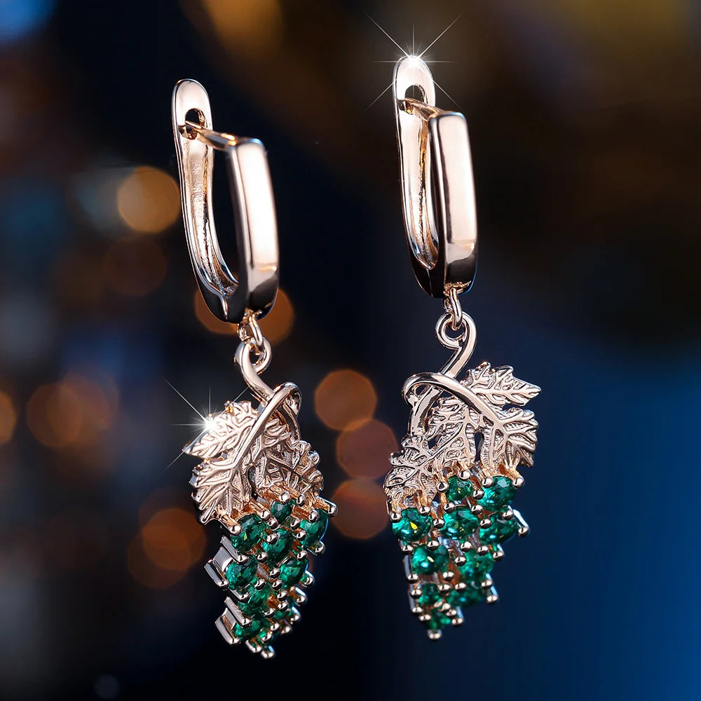 Charme Vrouwelijke Groene Kristal Zirkoon Steen Druif Hoepel Oorbellen Goud Kleur Eenvoudige Bruiloft Sieraden Voor Vrouwen