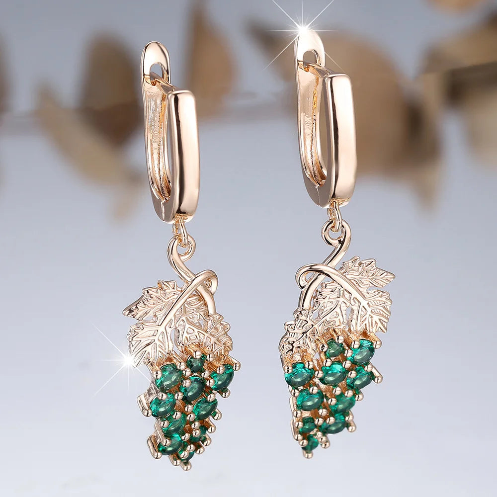 Charme Vrouwelijke Groene Kristal Zirkoon Steen Druif Hoepel Oorbellen Goud Kleur Eenvoudige Bruiloft Sieraden Voor Vrouwen