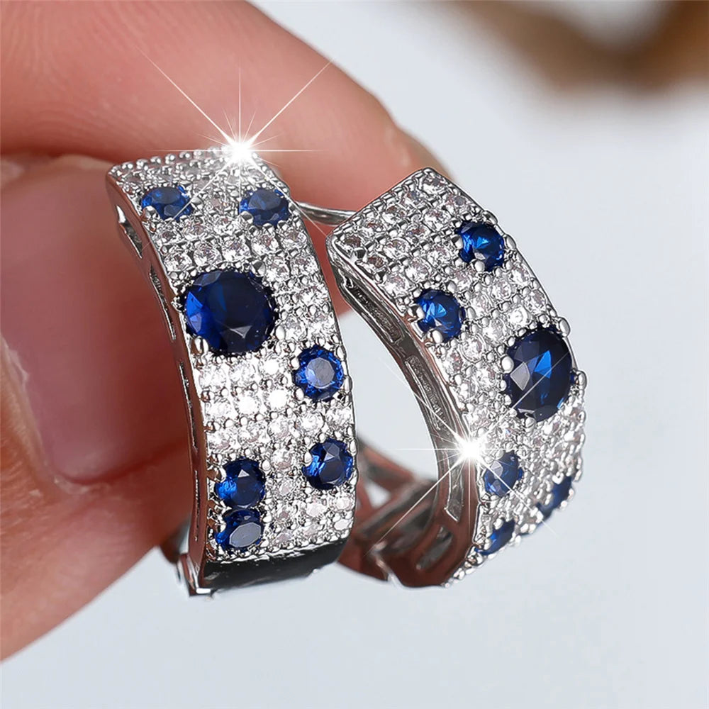 Leuke Vrouwelijke Wit Blauwe Zirkoon Steen Ronde Hoepel Oorbellen Mode Zilveren Kleur Bruiloft Sieraden Voor Vrouwen