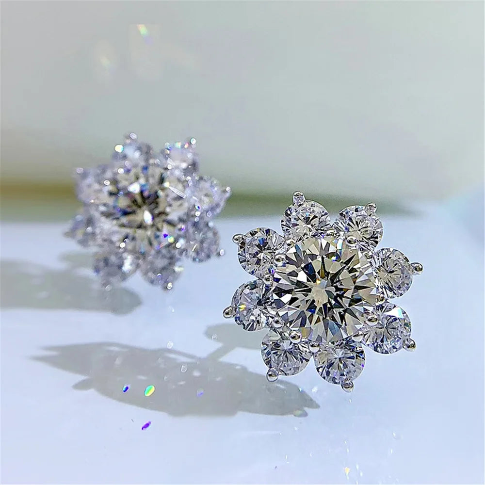 Leuke Vrouwelijke Steen Witte Zirkoon Sneeuwvlok Stud Oorbellen Zilver Kleur Bruiloft Sieraden Voor Vrouwen