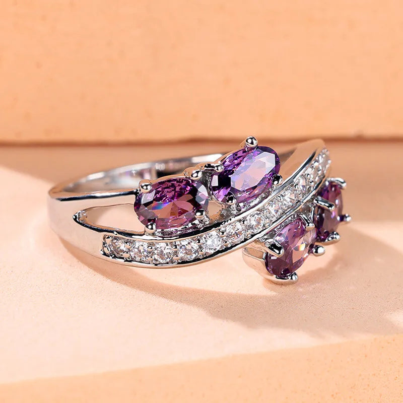Elegante Vrouwelijke Kristal Paars Ovale Zirkoon Steen Verlovingsring Schattige Bruiloft Sieraden Voor Vrouwen