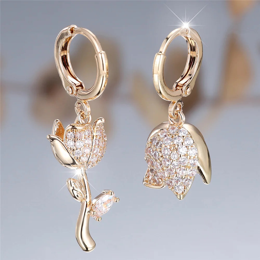Charme Vrouwelijke Witte Kristal Zirkoon Steen Roos Bloem Hoepel Oorbellen Goud Kleur Eenvoudige Bruiloft Sieraden Voor Vrouwen