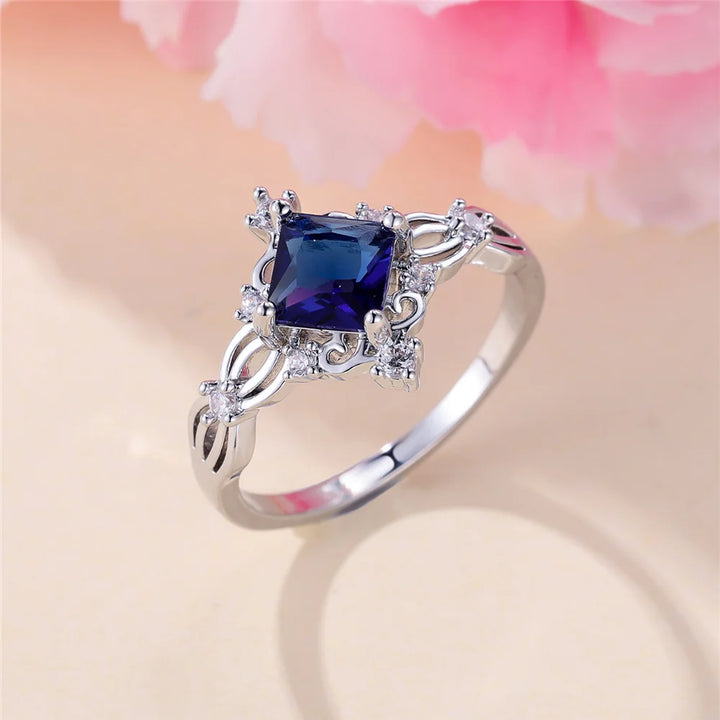 Bedel Vrouw Blauw Wit Vierkant Rond Zirkoon Stenen Ring Zilver Kleur Sierlijk Cadeau Feest Bruiloft Sieraden Voor Vrouwen