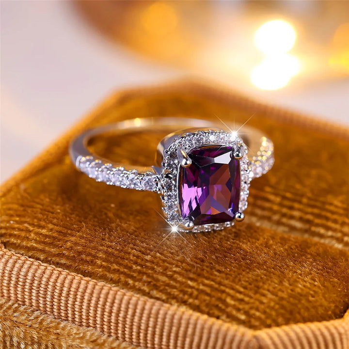 Luxe vrouwelijke paarse zirkoon steen verlovingsring charme zilveren kleur bruiloft sieraden voor vrouwen