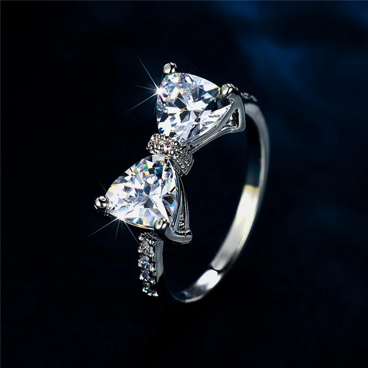 Schattige Vrouwelijke Witte Strik Zirkoon Steen Ring Eenvoudige Zilveren Kleur Dunne Bruiloft Sieraden Voor Vrouwen
