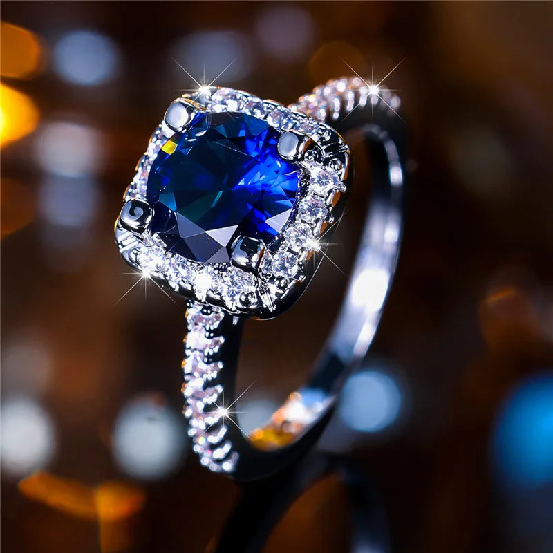 Luxe Vrouwelijke Blauwe Ronde Zirkoon Stenen Ring Trendy Zilveren Kleur Engagement Leuke Bruid Bruiloft Sieraden Cadeau Voor Vrouwen
