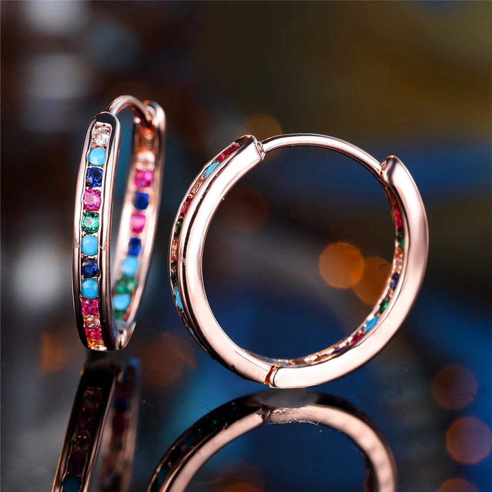 Schattige Vrouwelijke Regenboog Zirkoon Steen Ronde Oorringen Mode Zilveren Kleur Bruiloft Sieraden Voor Vrouwen