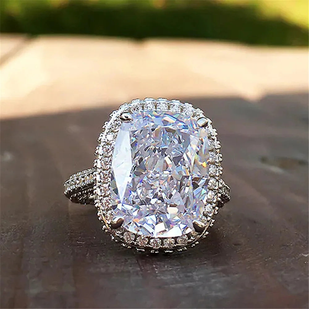 Aveline Statement Crystal Ring