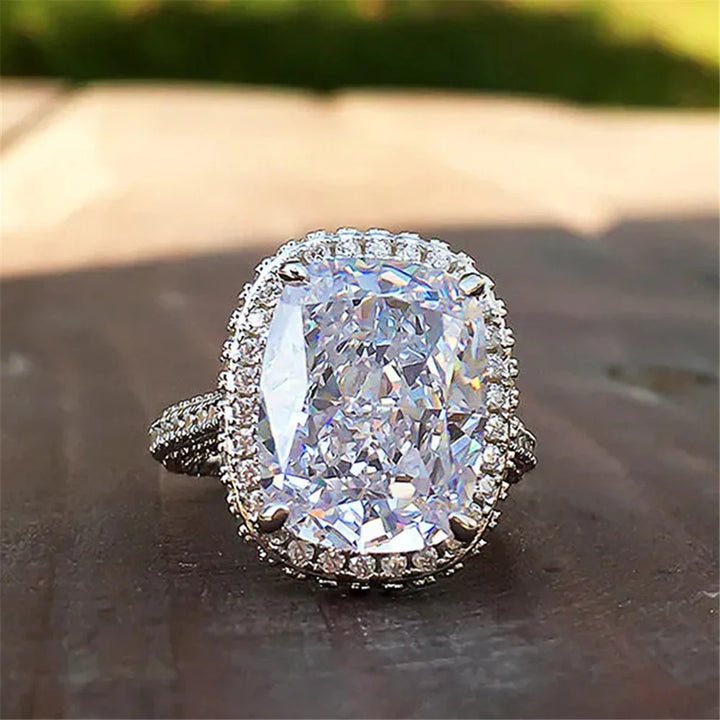 Aveline Statement Crystal Ring