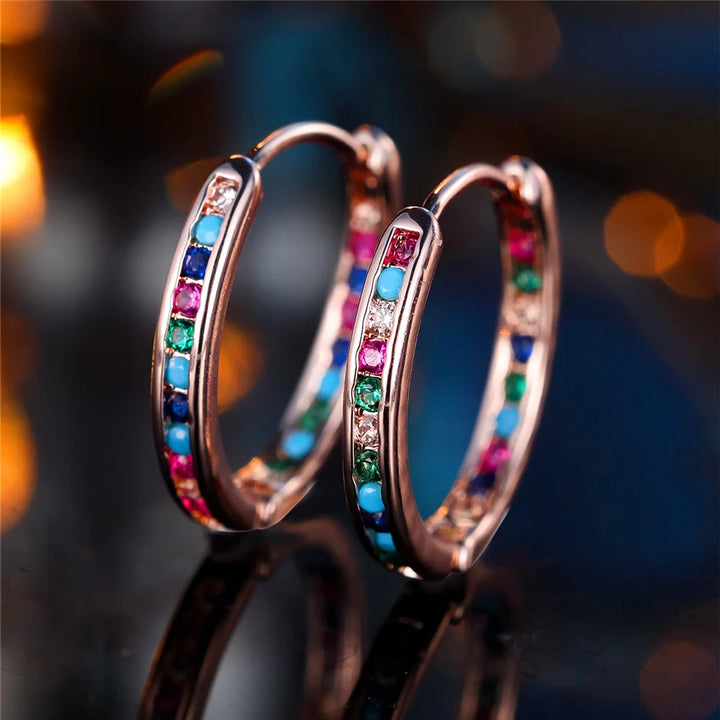 Schattige Vrouwelijke Regenboog Zirkoon Steen Ronde Oorringen Mode Zilveren Kleur Bruiloft Sieraden Voor Vrouwen