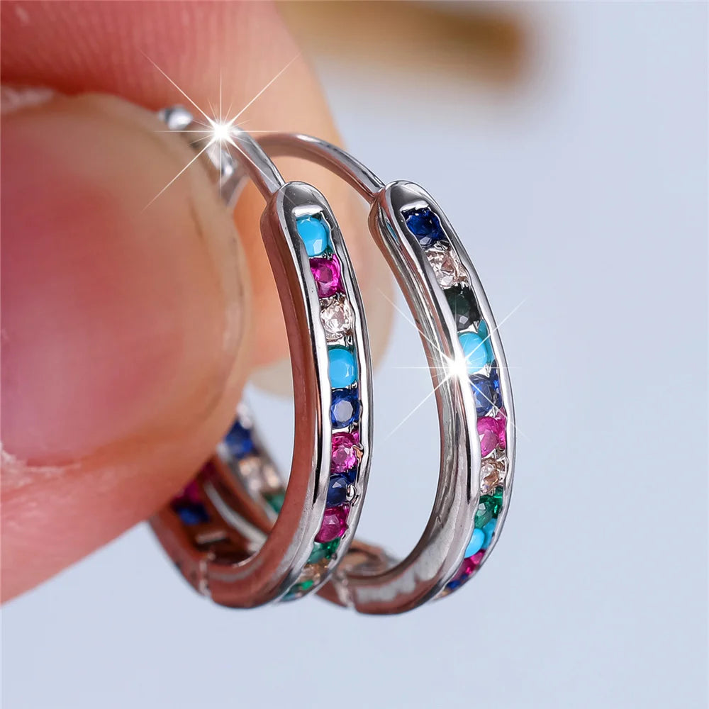 Schattige Vrouwelijke Regenboog Zirkoon Steen Ronde Oorringen Mode Zilveren Kleur Bruiloft Sieraden Voor Vrouwen
