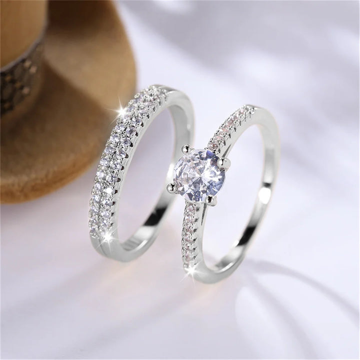 Luxe Vrouwelijke 2 stks Kleine Ronde Witte Zirkoon Stenen Ring Set Belofte Goud Kleur Bruiloft Verlovingssieraden Voor Vrouwen