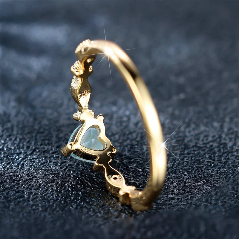 Schattige Vrouwelijke Waterblauwe Zirkoon Stenen Ring Trendy Geel Goud Kleur Hart Verloving Bruid Bruiloft Sieraden Voor Vrouwen
