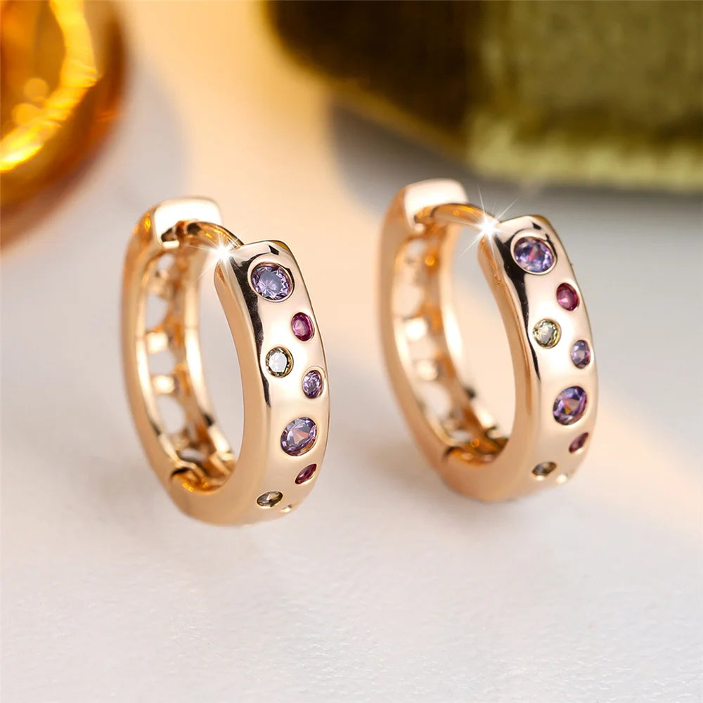 Charme Vrouwelijke Regenboog Kristal Zirkoon Steen Hoepel Oorbellen Goud Kleur Eenvoudige Bruiloft Sieraden Voor Vrouwen